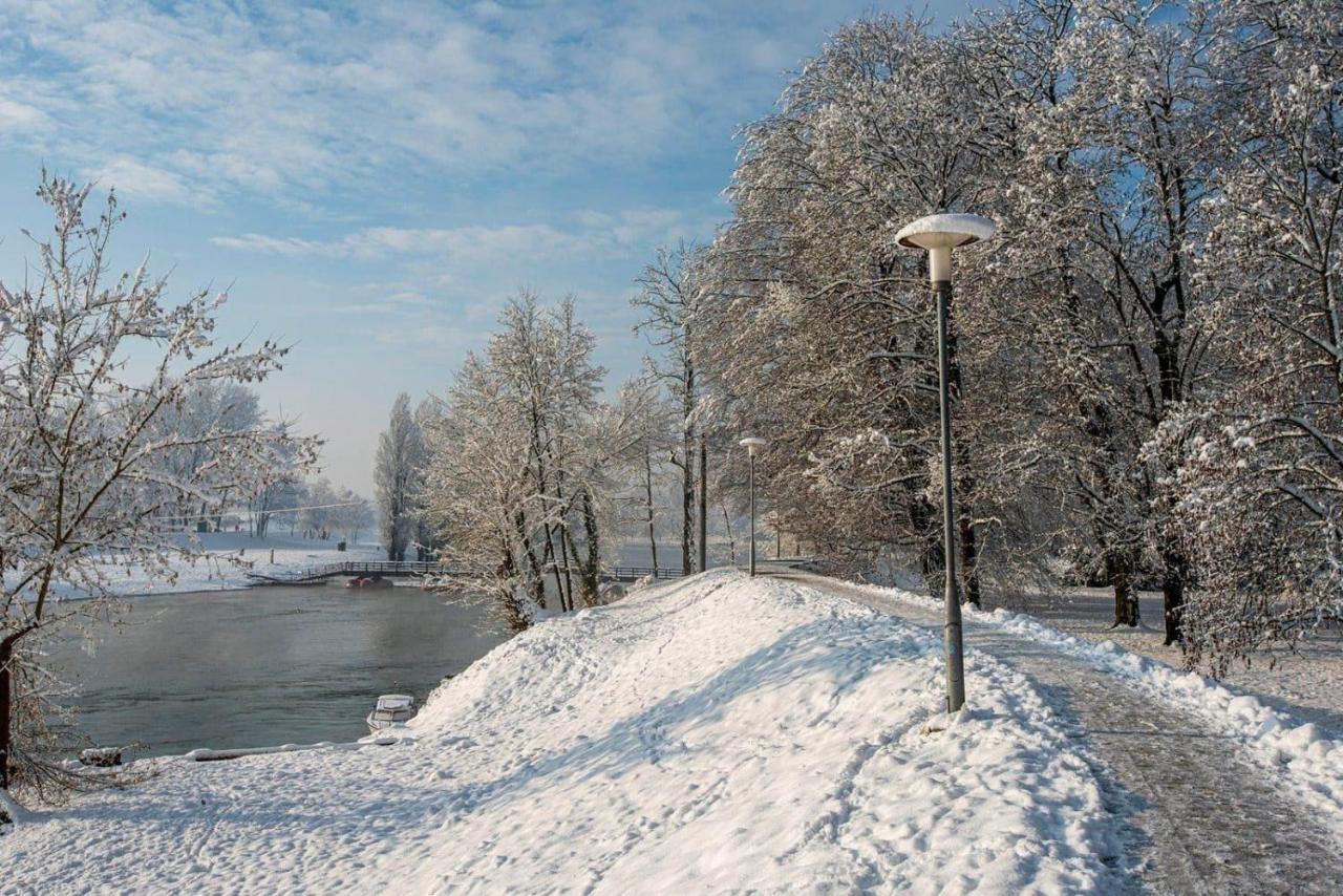 Apartman Rakovac Appartamento Karlovac Esterno foto